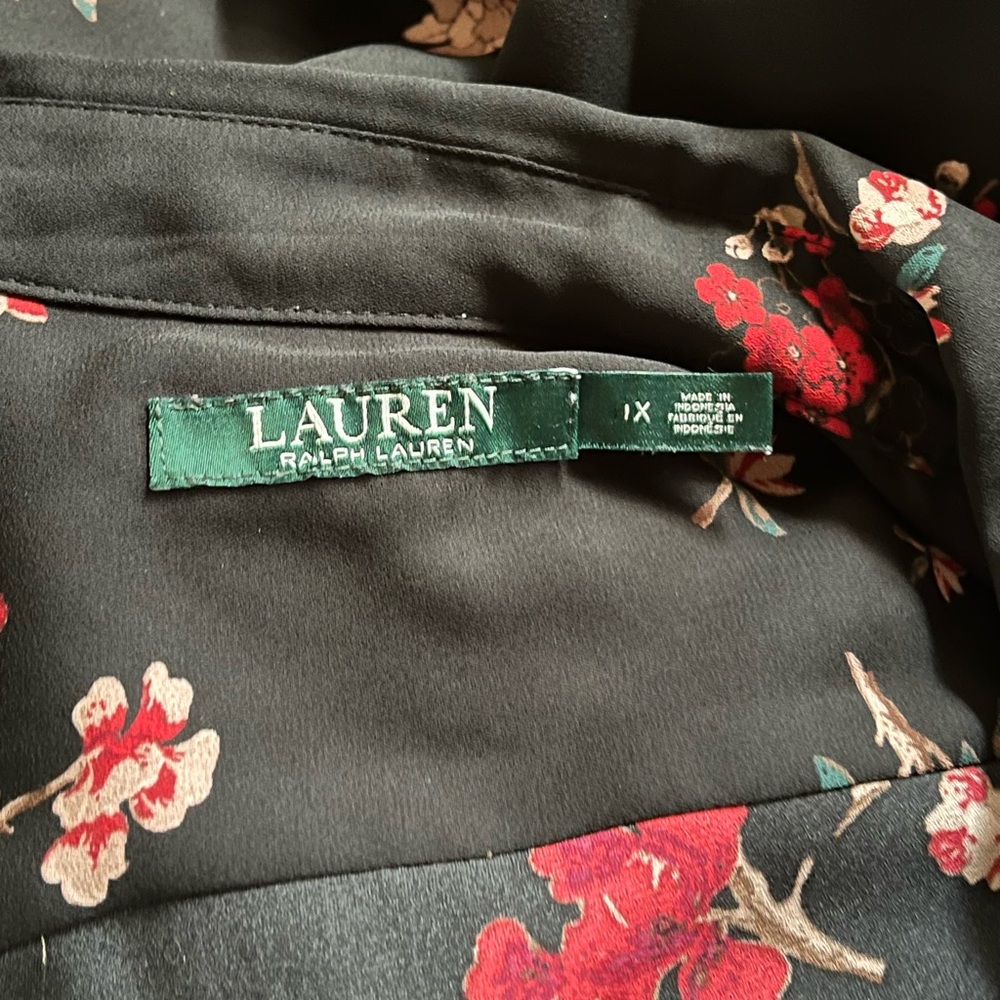 Lauren Ralph Lauren dark Floral Sheer Blouse 1X Black Gold Button Top - Picture 7 of 8